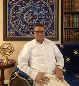 Shri Raam Astrologer